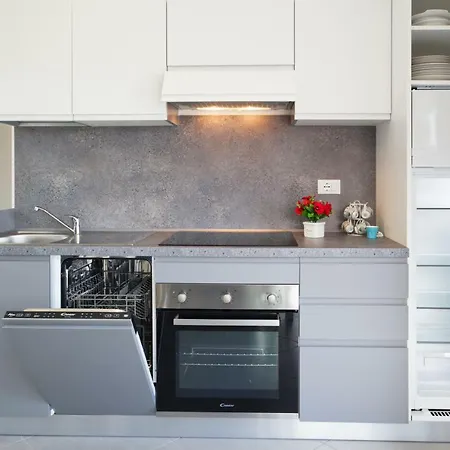 Апартаменты Attico Mutti Лоано